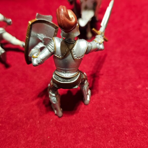 Papo Knights - Picture 9 of 16